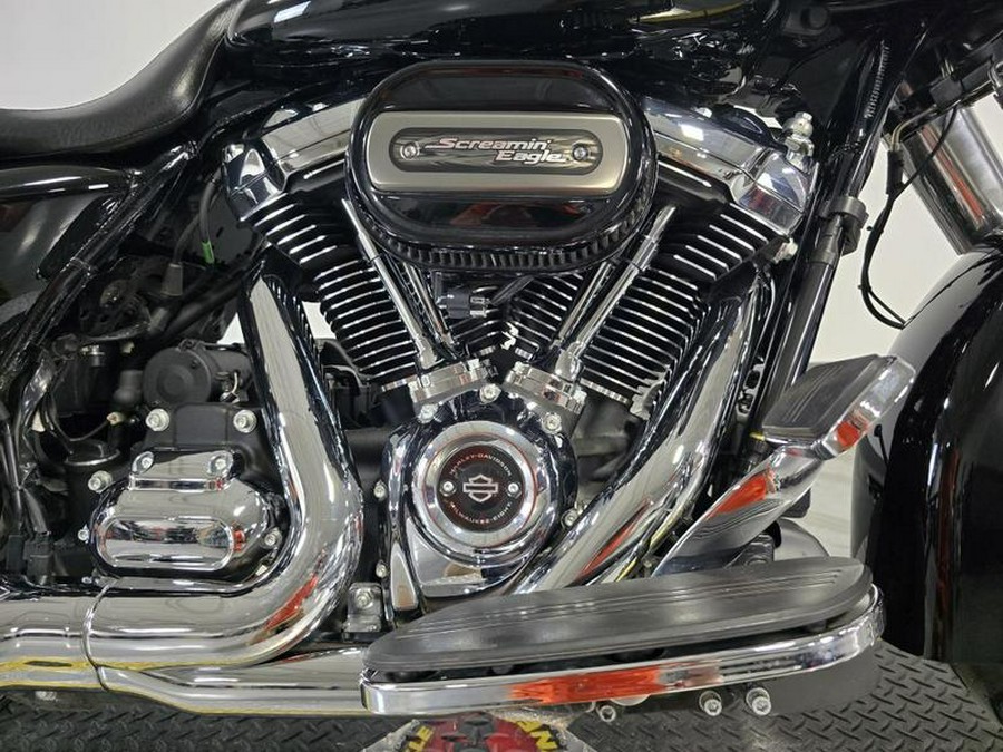 2022 Harley-Davidson® FLHX - Street Glide®