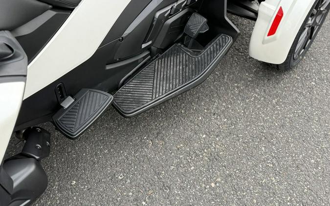 2026 Can-Am Spyder RT