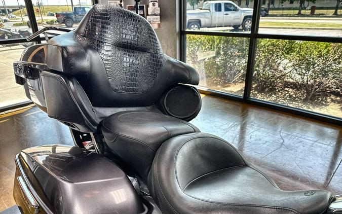 2014 Harley-Davidson® Ultra Limited Two-Tone Charcoal Pearl/Vivid Black