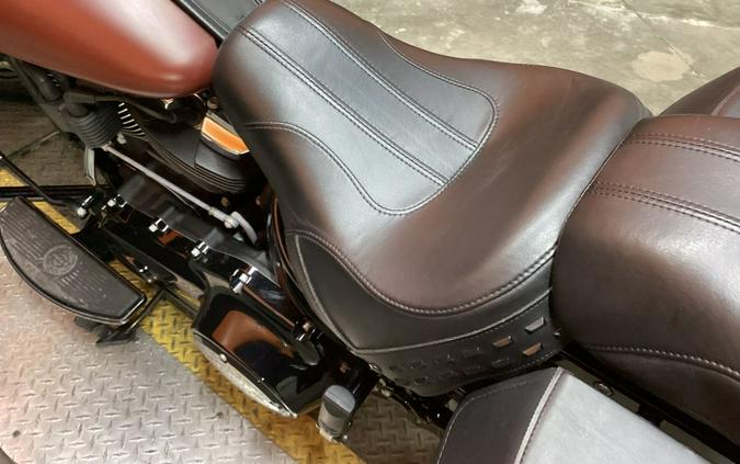2018 Harley-Davidson® FLHCS - Softail® Heritage Classic 114