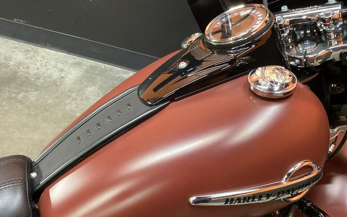 2018 Harley-Davidson® FLHCS - Softail® Heritage Classic 114