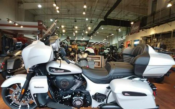 2023 Indian Motorcycle Roadmaster® Dark Horse®