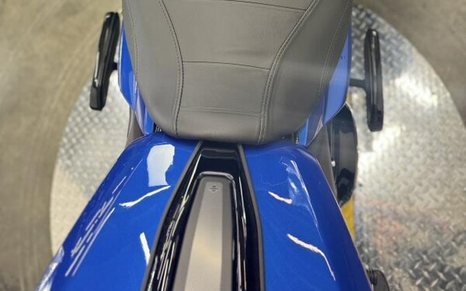 2024 Harley-Davidson Road Glide® BLUE BURST