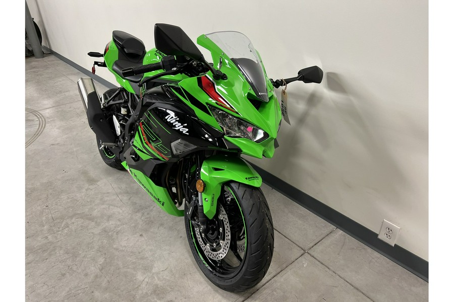 2024 Kawasaki Ninja® ZX™-4RR KRT ABS