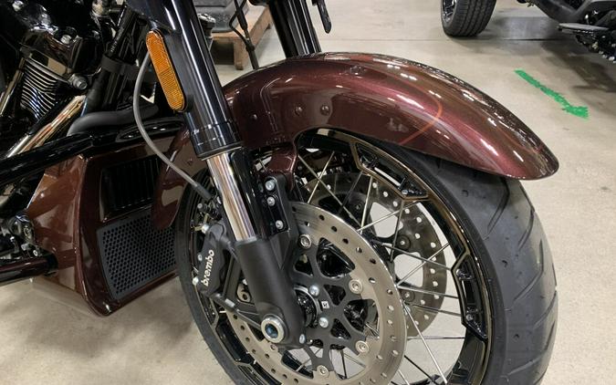 Harley-Davidson® CVO™ Street Glide® 2024 FLHXSE Copperhead