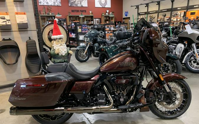 Harley-Davidson® CVO™ Street Glide® 2024 FLHXSE Copperhead