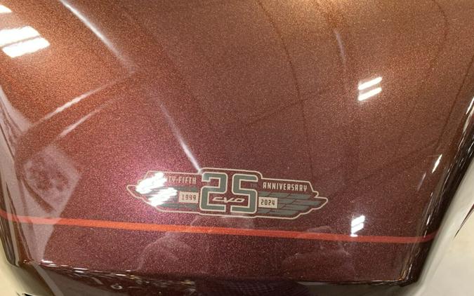 Harley-Davidson® CVO™ Street Glide® 2024 FLHXSE Copperhead