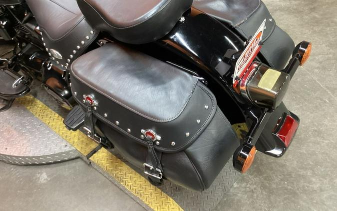 2017 Harley-Davidson® FLSTC - Heritage Softail® Classic