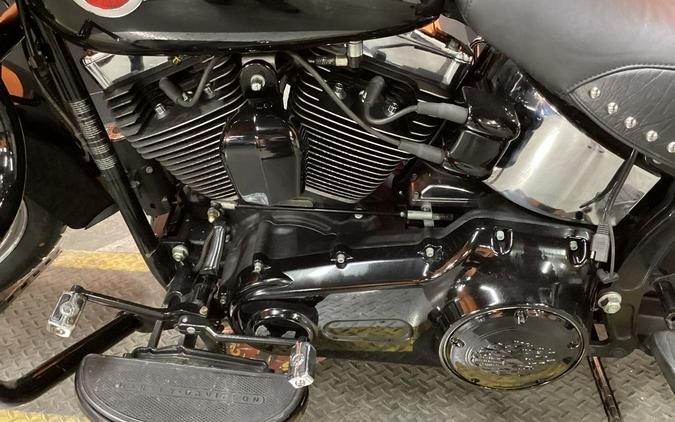 2017 Harley-Davidson® FLSTC - Heritage Softail® Classic