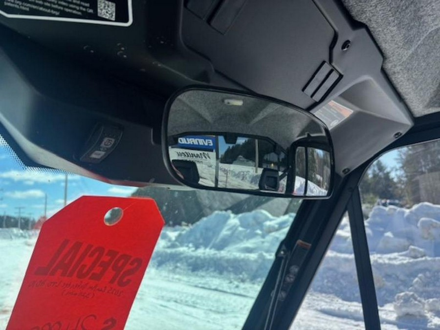 2026 Can-Am® Defender Limited HD11