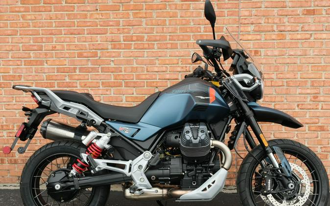 2026 Moto Guzzi V85 TT Travel