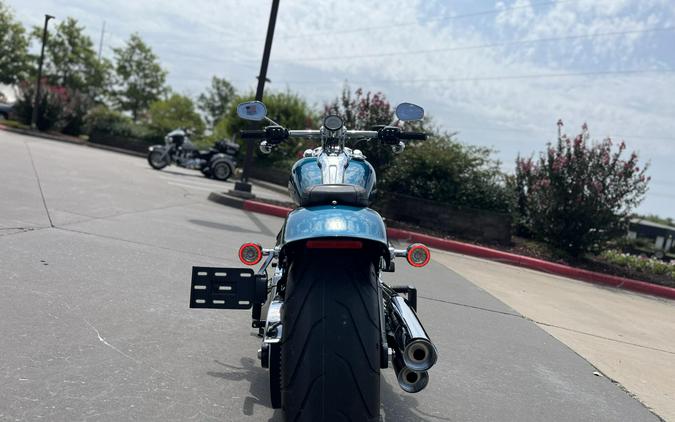 2026 Harley-Davidson® FXBR Breakout® Teal Thunder