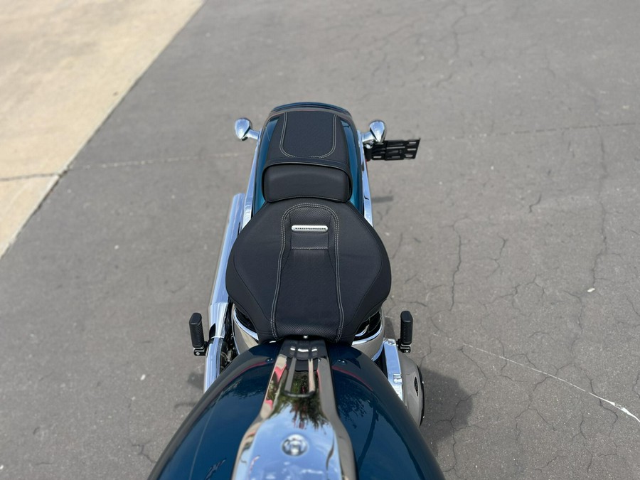 2026 Harley-Davidson® FXBR Breakout® Teal Thunder