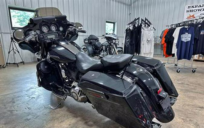 2012 Harley-Davidson CVO™ Street Glide®