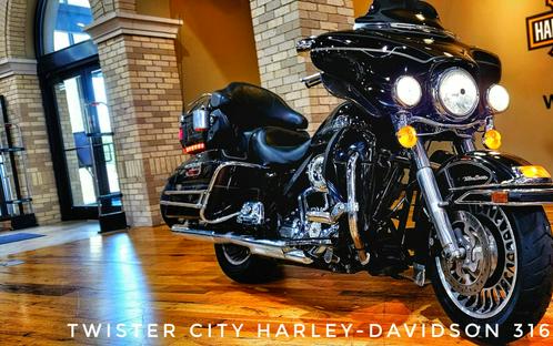 USED 2012 Harley-Davidson Ultra Classic Electra Glide®, FLHTCU103