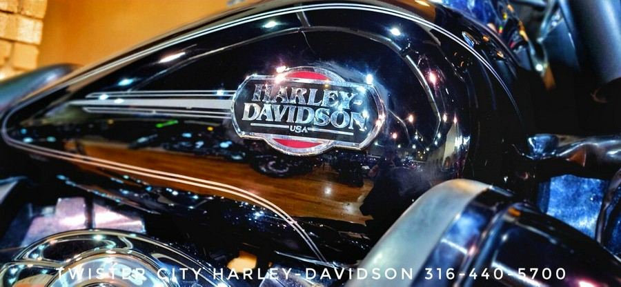 USED 2012 Harley-Davidson Ultra Classic Electra Glide®, FLHTCU103