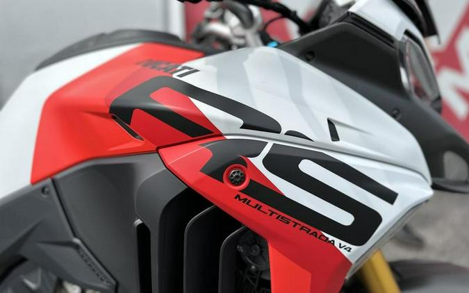 2024 Ducati Multistrada V4 RS