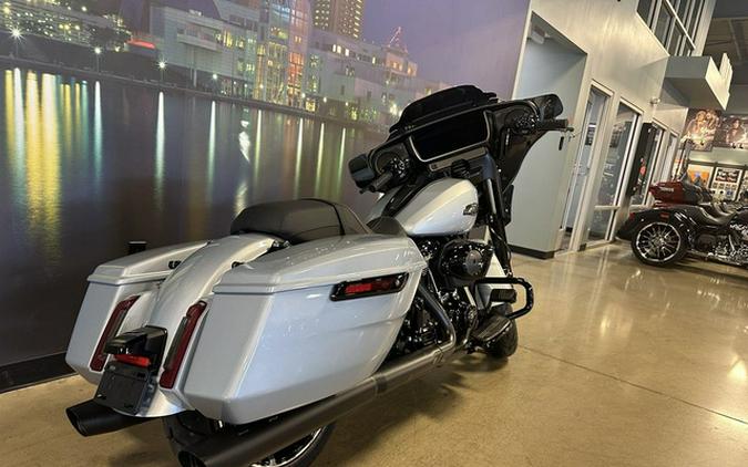 2024 Harley-Davidson FLHX - Street Glide