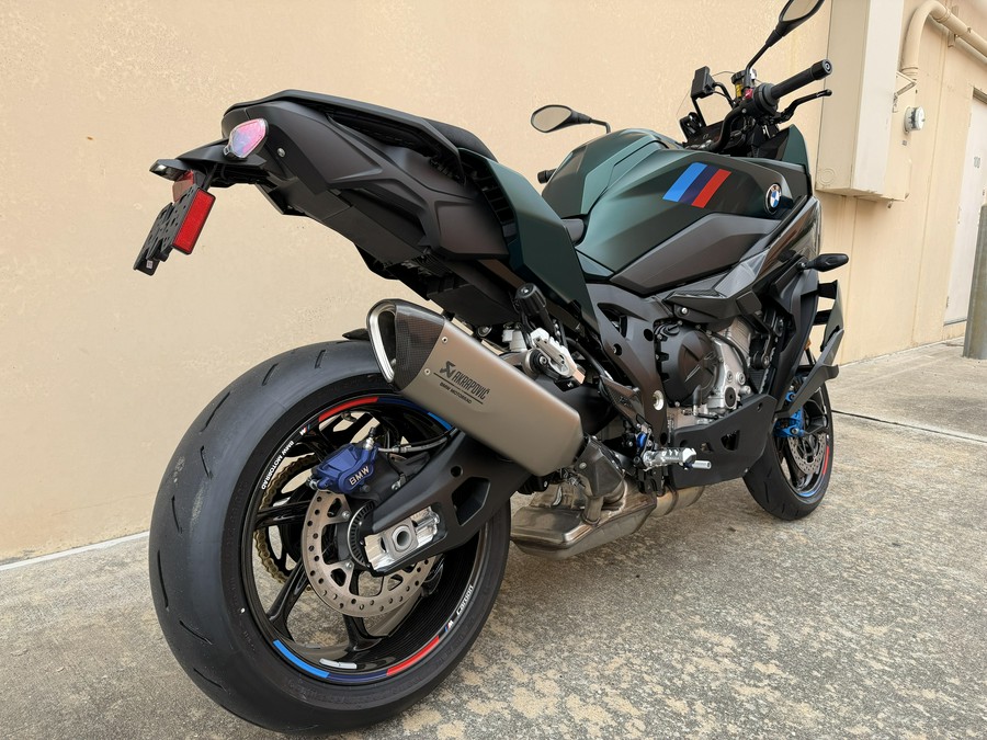 2026 BMW M 1000 XR