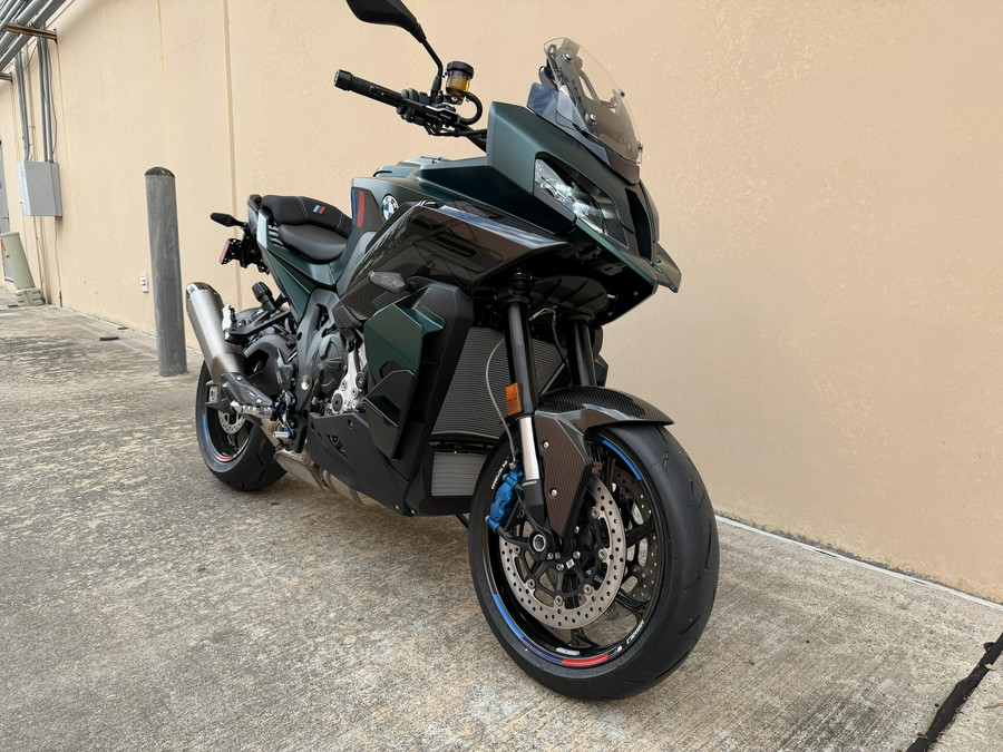 2026 BMW M 1000 XR