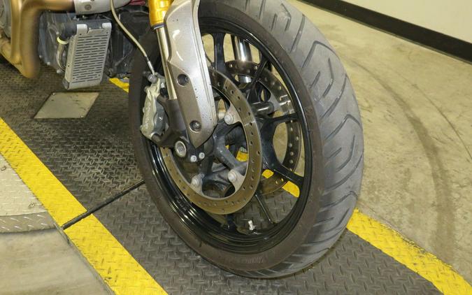 2019 Indian Motorcycle® FTR™ 1200 S Red over Steel Gray