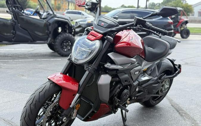 2026 Ducati Xdiavel V4 Burning Red - 001305