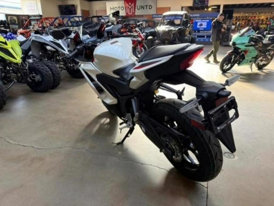 2026 Yamaha YZF-R3 70th Anniversary Edition
