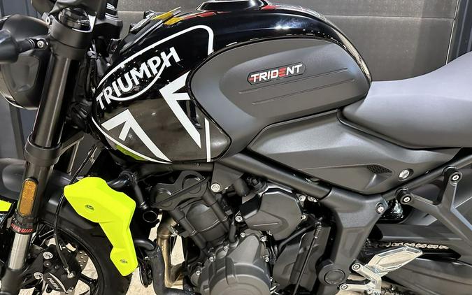 2024 Triumph Trident 660 Jet Black/Triumph Racing Yellow