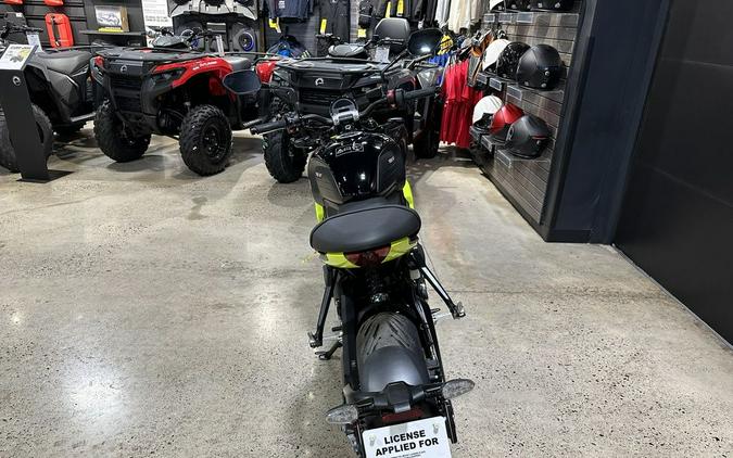 2024 Triumph Trident 660 Jet Black/Triumph Racing Yellow