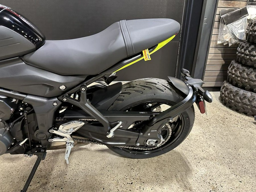 2024 Triumph Trident 660 Jet Black/Triumph Racing Yellow