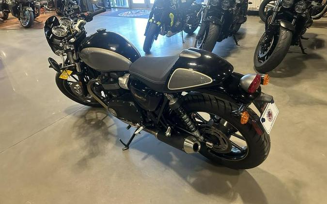 2017 Triumph Street Cup Jet Black/Silver Ice