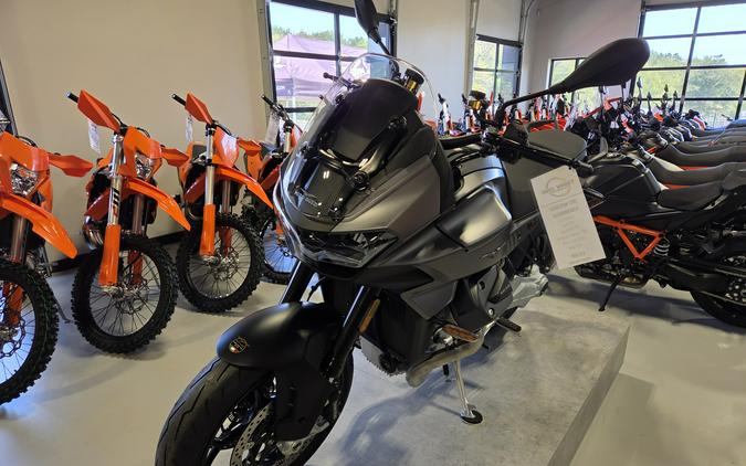 2027 Moto Guzzi V100 Mandello