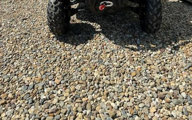 2026 Can-Am® Defender PRO XT HD10