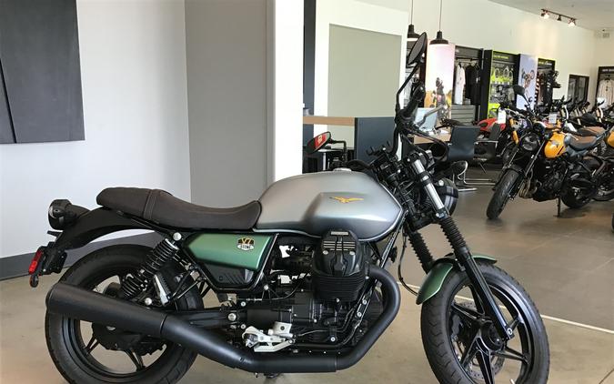 2022 Moto Guzzi V7 Stone Centenario