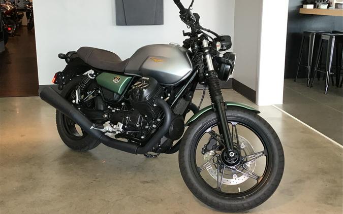 2022 Moto Guzzi V7 Stone Centenario