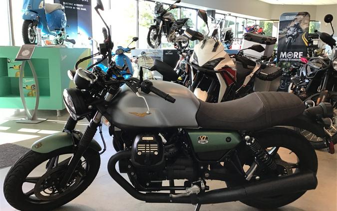 2022 Moto Guzzi V7 Stone Centenario