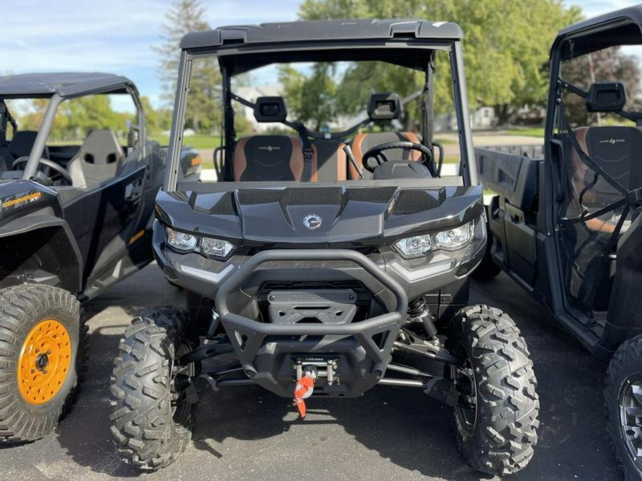 2022 Can-Am® Defender PRO Lone Star HD10