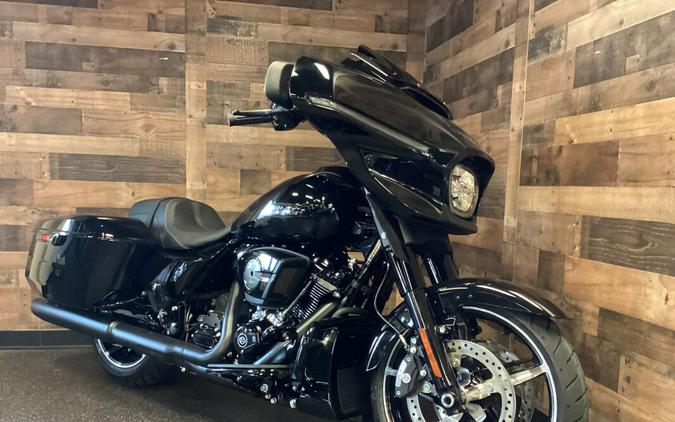 2024 Harley-Davidson® Street Glide® Vivid Black - Black Finish