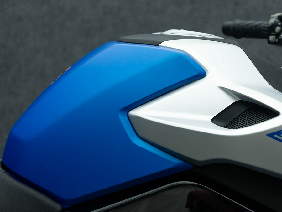 2023 CFMOTO 300NK W/ABS