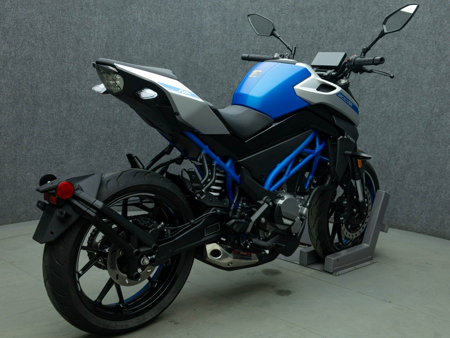 2023 CFMOTO 300NK W/ABS