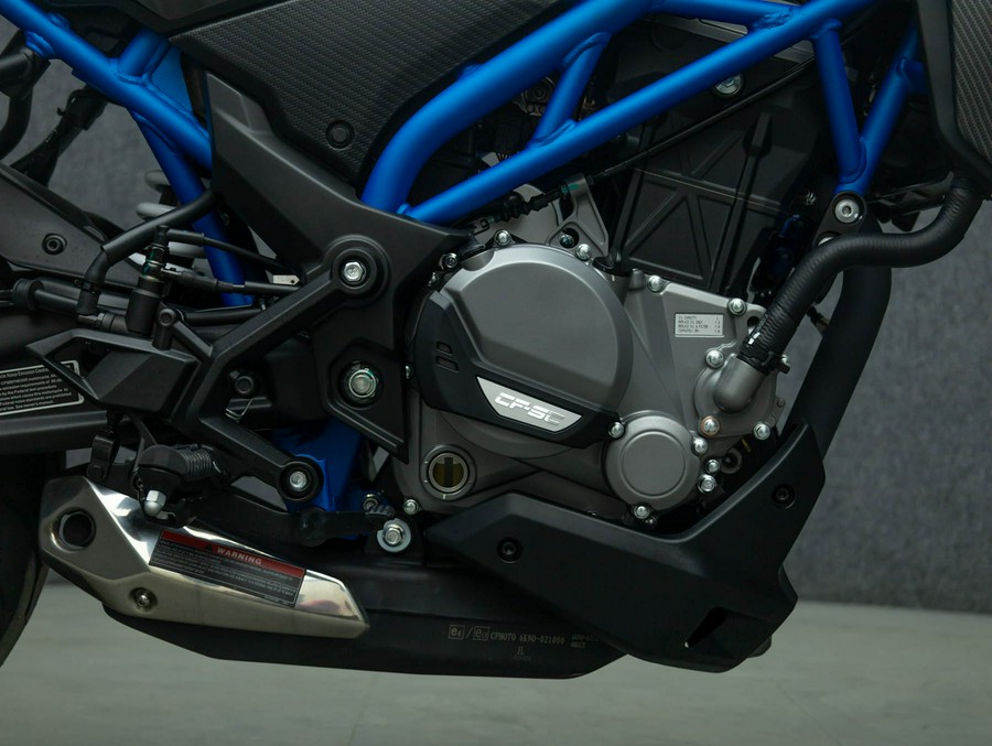 2023 CFMOTO 300NK W/ABS