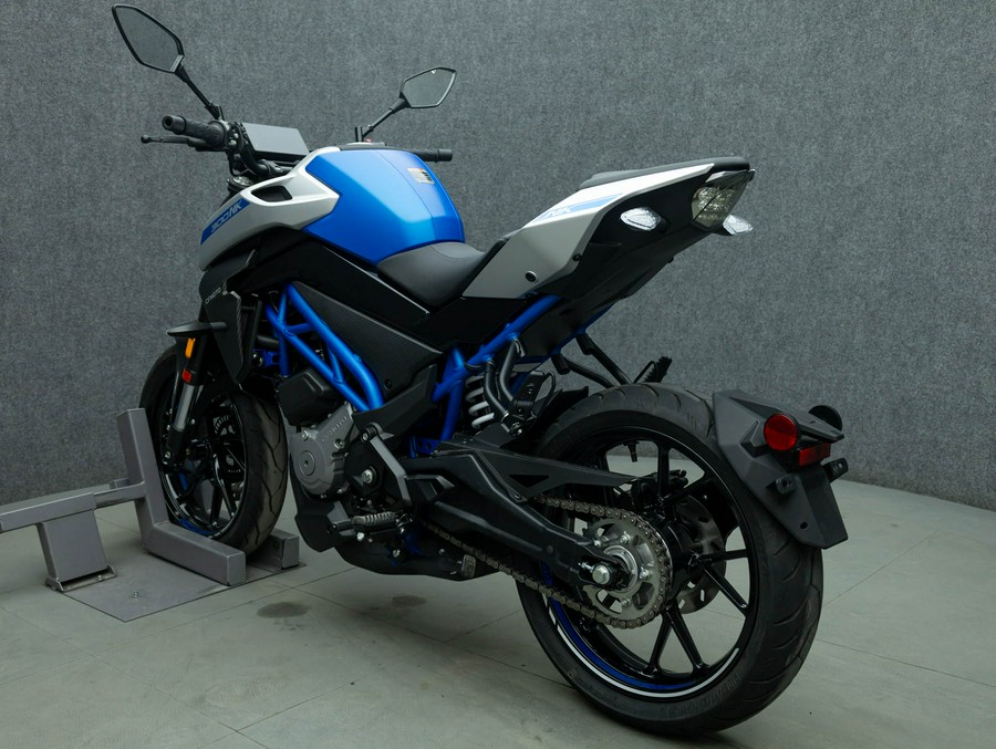 2023 CFMOTO 300NK W/ABS