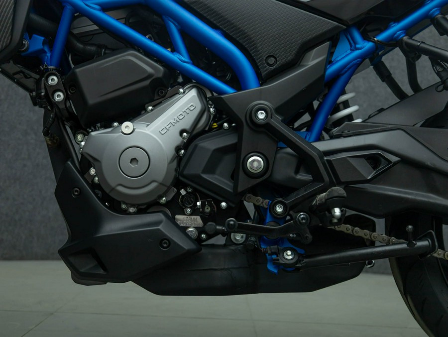 2023 CFMOTO 300NK W/ABS