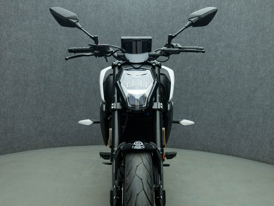 2023 CFMOTO 300NK W/ABS