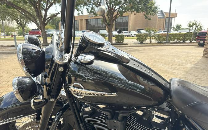 2019 Harley-Davidson HERITAGE CLASSIC 114