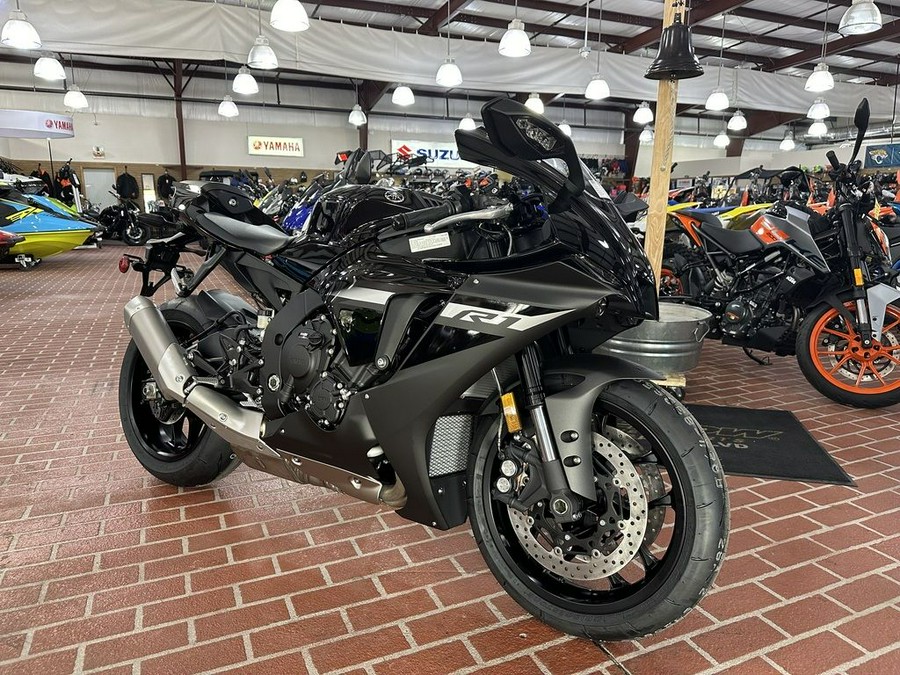 2024 Yamaha YZF-R1