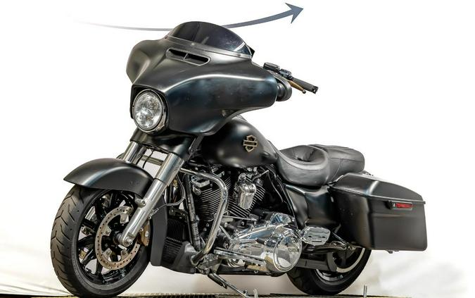 2017 Harley-Davidson Street Glide - $12,999.00