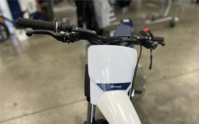 2024 Husqvarna EE 2