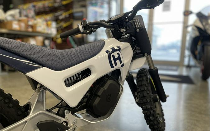 2024 Husqvarna EE 2