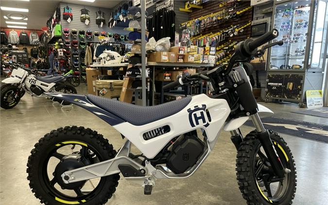 2024 Husqvarna EE 2